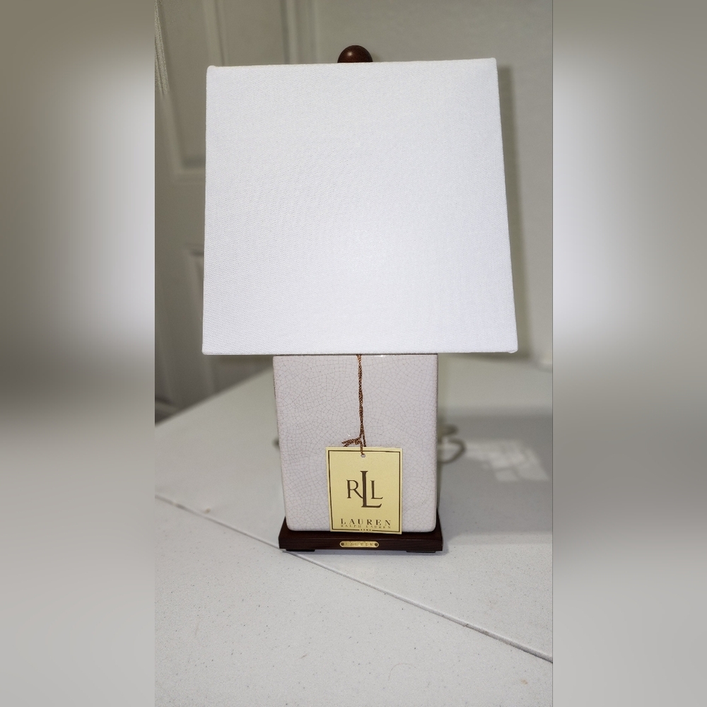 Ralph lauren white crackle porcelain lamp vintage BRAND NEW